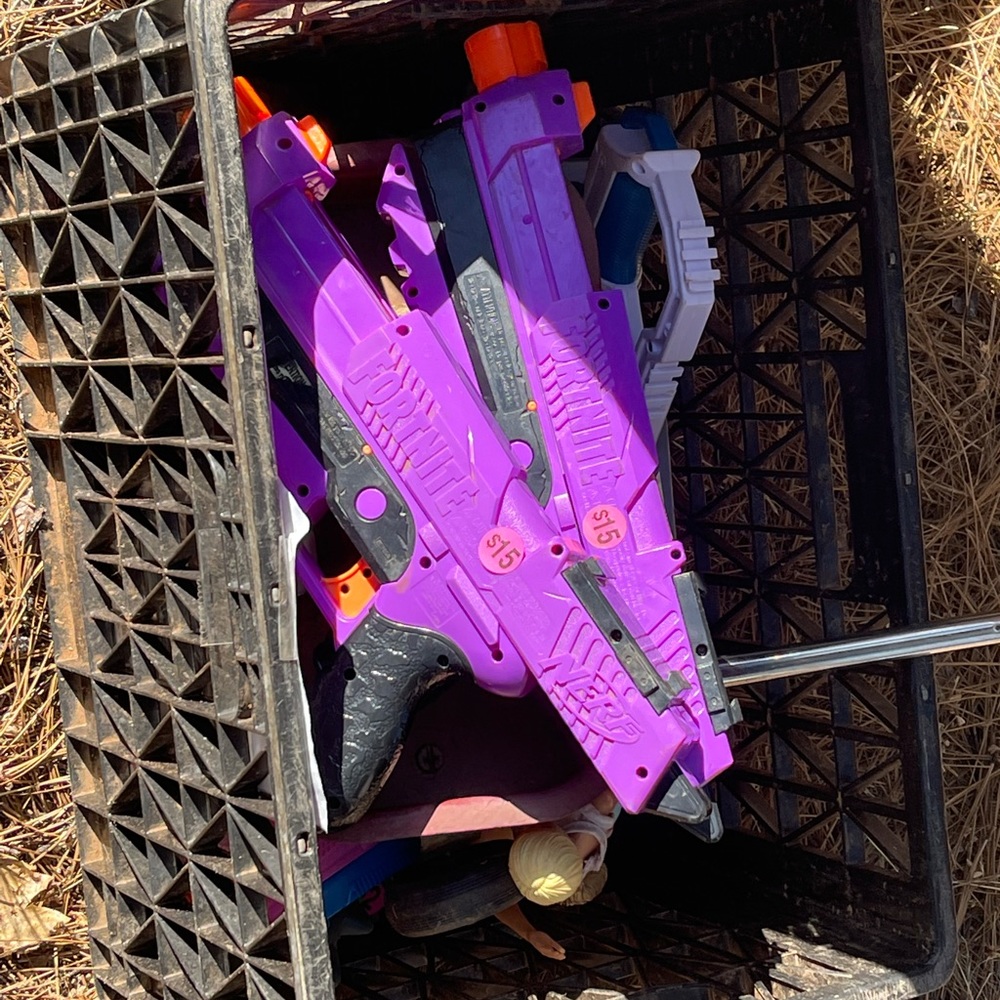 Fortnight guns